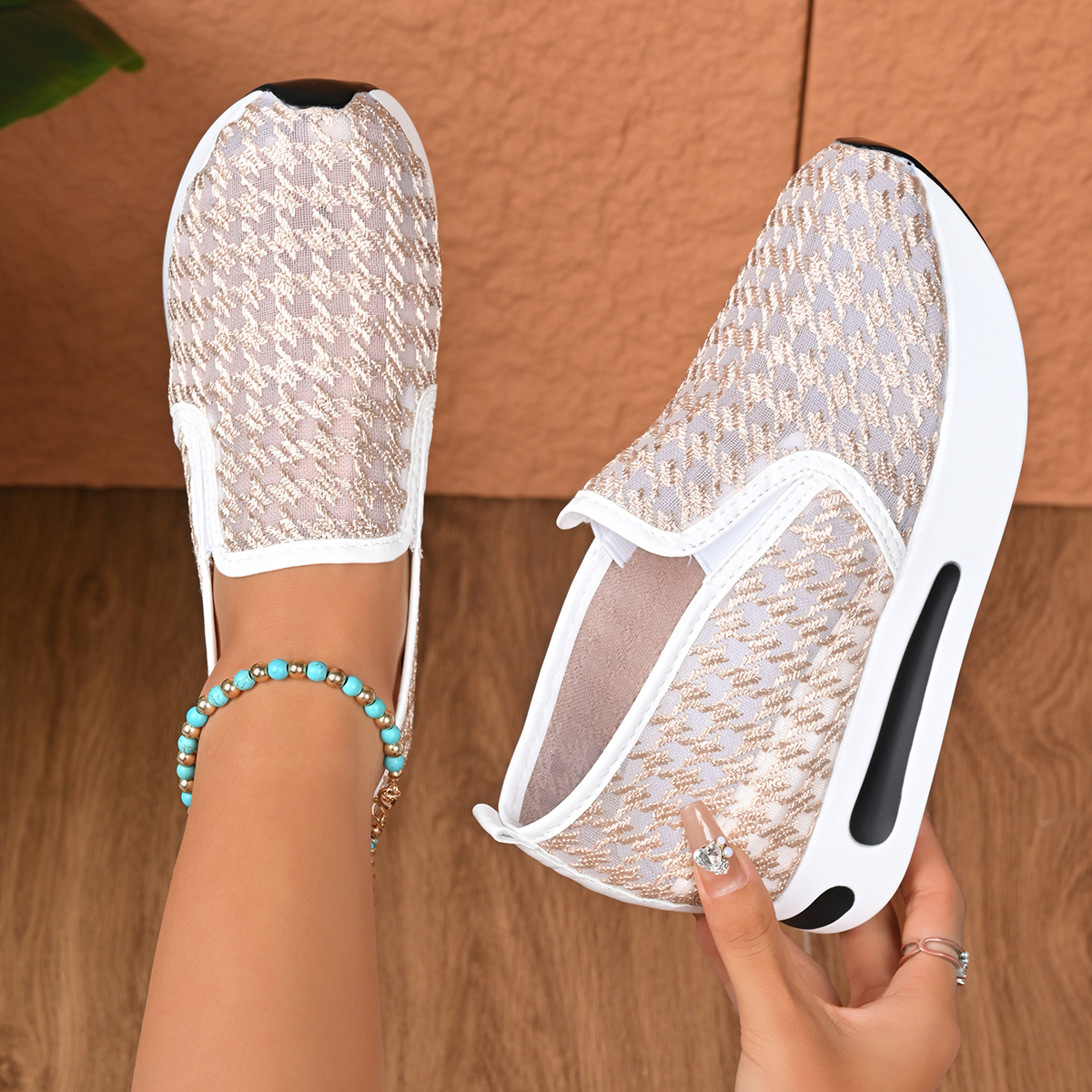 Embroidery Lace - Women Sneakers Women Floral Pattern Round