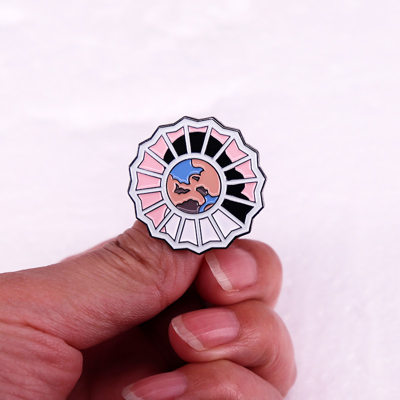 Divine Feminine Enamel Pin Mus - Embroidery Icon avaliação e preço