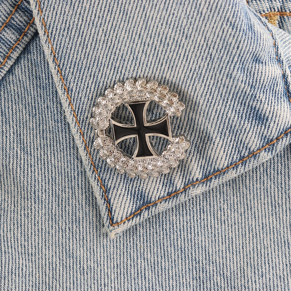 German Iron Cross and Oak Wrea - Embroidery Icon avaliação e preço